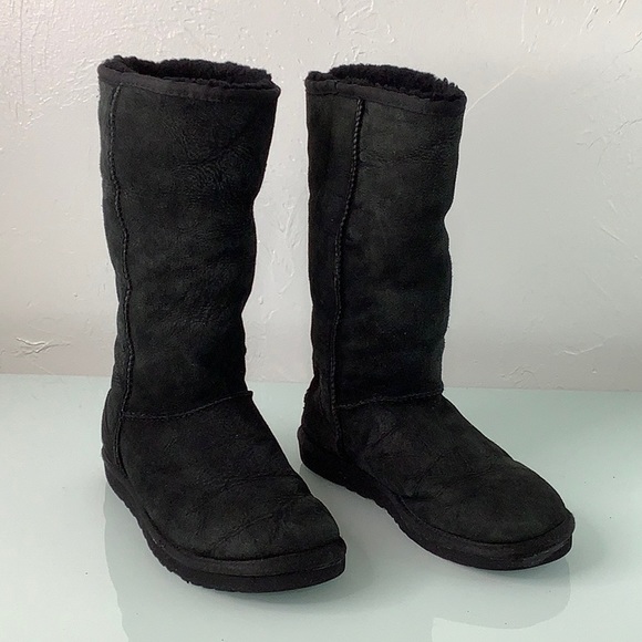 UGG Classic tall black leather boot size 7 EUC - Picture 13 of 15